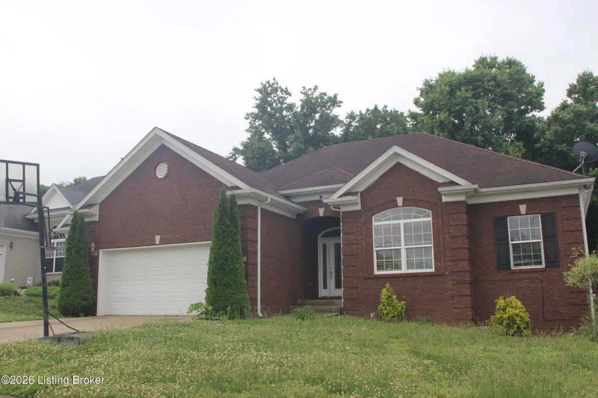 6800 Brook Terrace Dr, Louisville, KY 40228 - #1