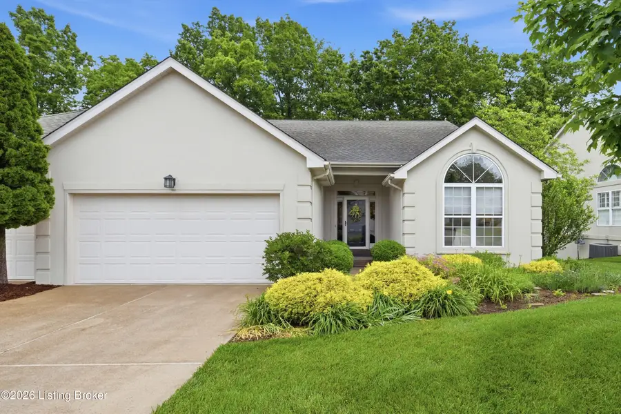 513 Village Lake Dr, Louisville, KY 40245 - #2