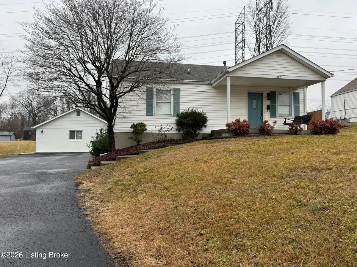 3807 Blanton Ln, Louisville, KY 40216 - #1