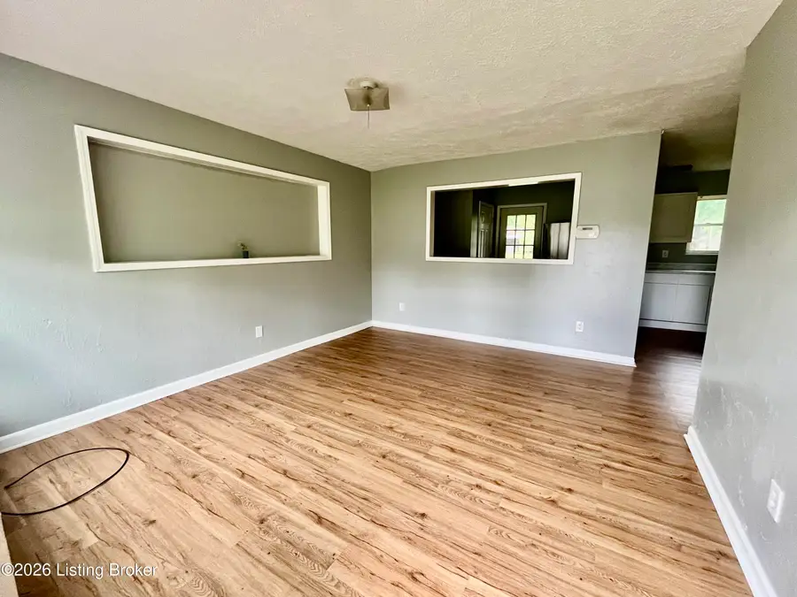 7602 Randy Ct, Louisville, KY 40258 - #2