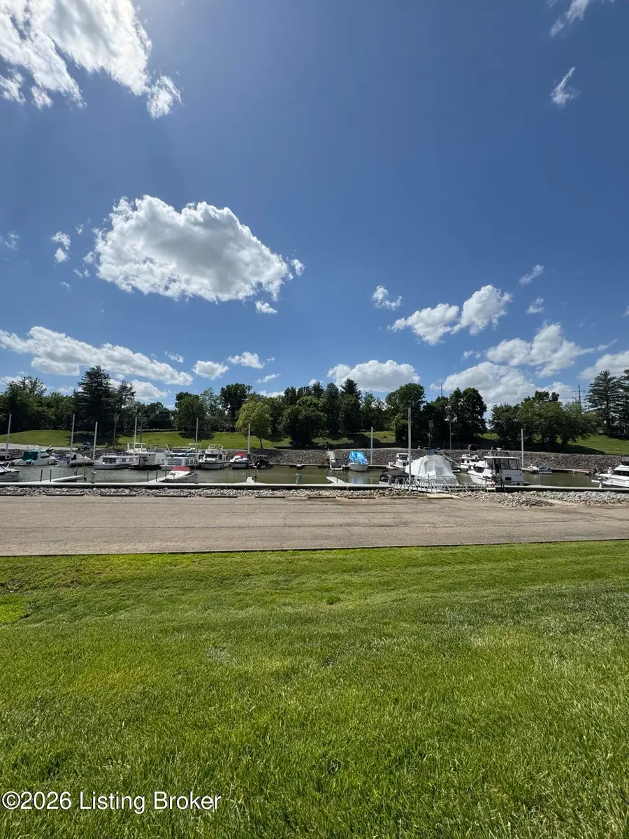 4003 Harrods Landing Dr, Prospect, KY 40059 - #3