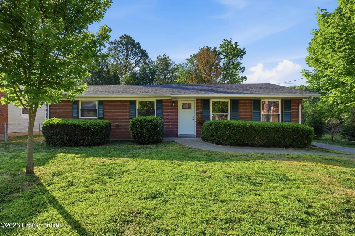 1520 E 8th St, Jeffersonville, IN 47130 - #1