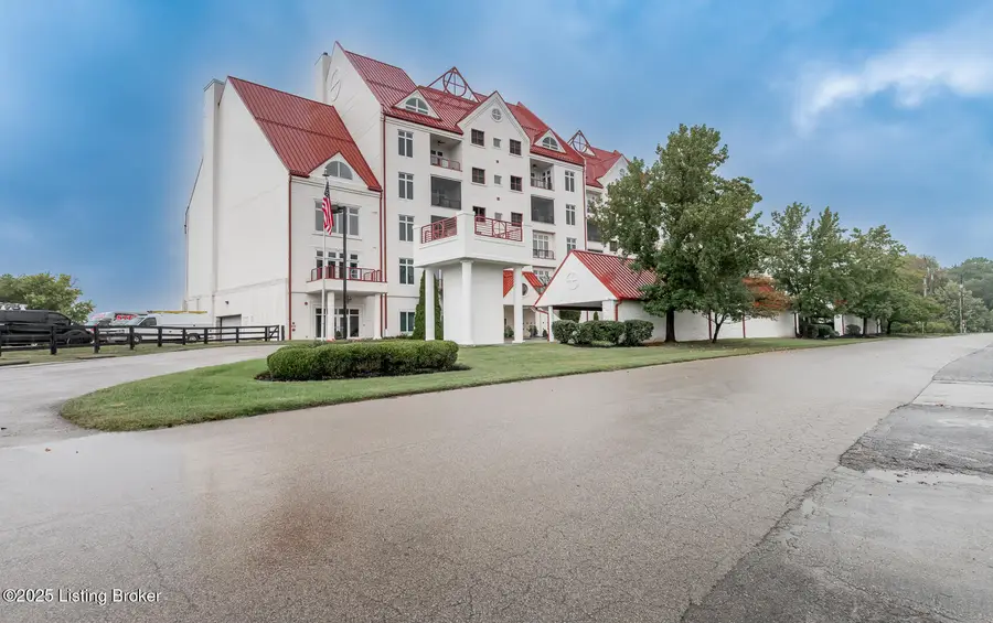 5433 Harbortown Cir, Prospect, KY 40059 - #3