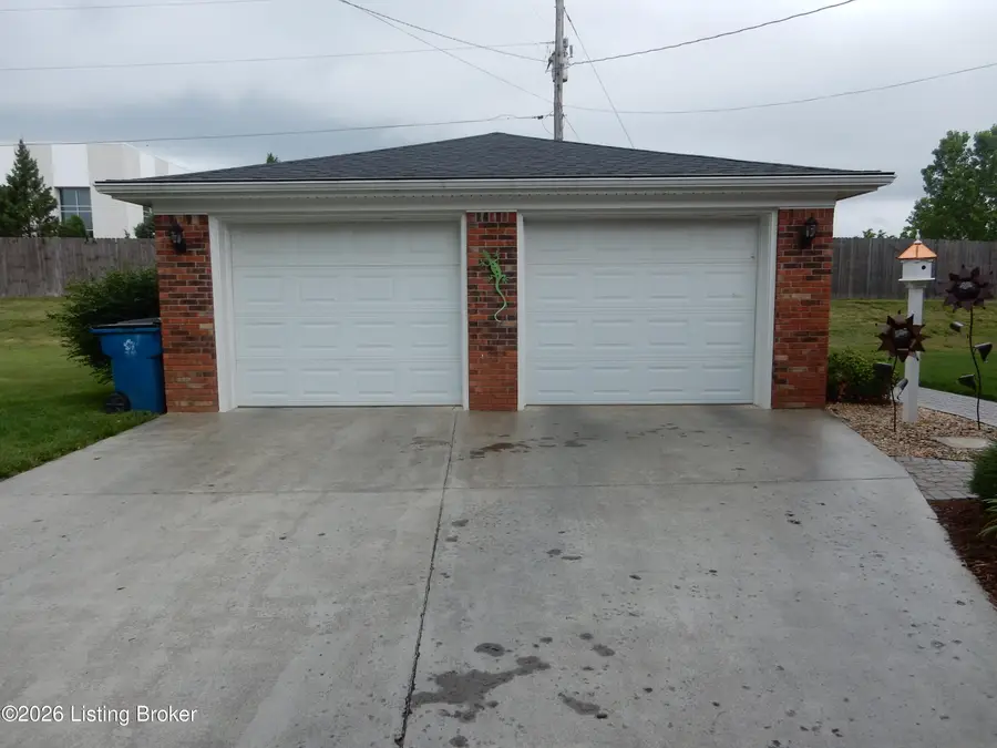 474 Cedar Grove Rd, Shepherdsville, KY 40165 - #3