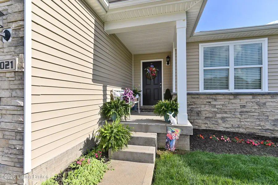 5021 Tealwood Dr, Shelbyville, KY 40065 - #3