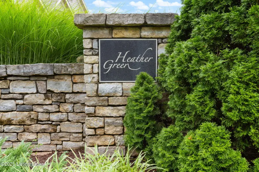 3015 Heather Green Blvd, La Grange, KY 40031 - #2