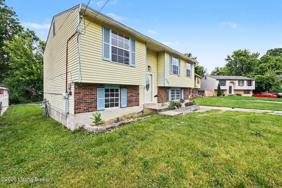 4505 Mesa Ct, Louisville, KY 40229 - #3