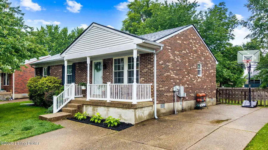 4525 Greymont Dr, Louisville, KY 40229 - #2