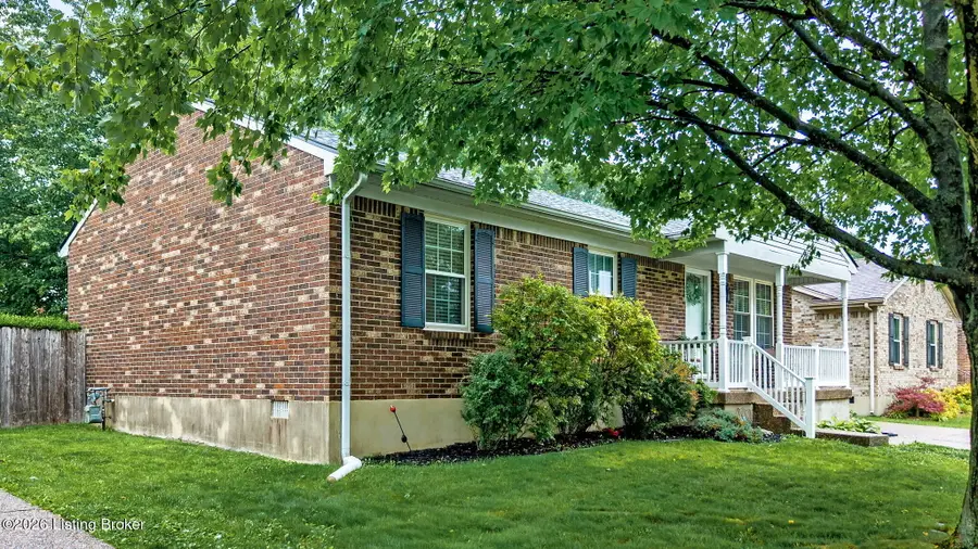 4525 Greymont Dr, Louisville, KY 40229 - #3