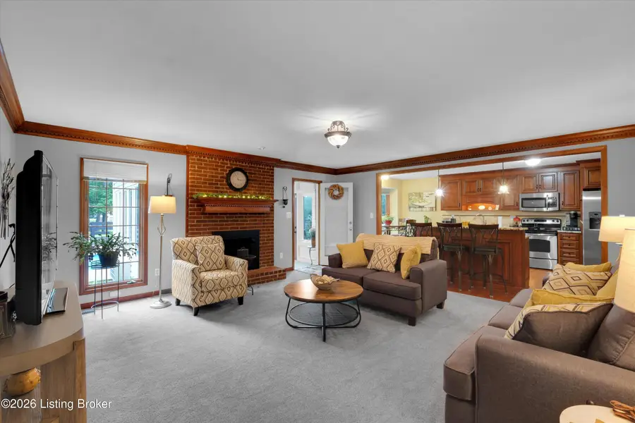 8301 Red Stone Hill Rd, Louisville, KY 40214 - #2