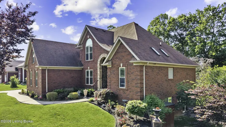 859 Abingdon Ln, Shelbyville, KY 40065 - #2