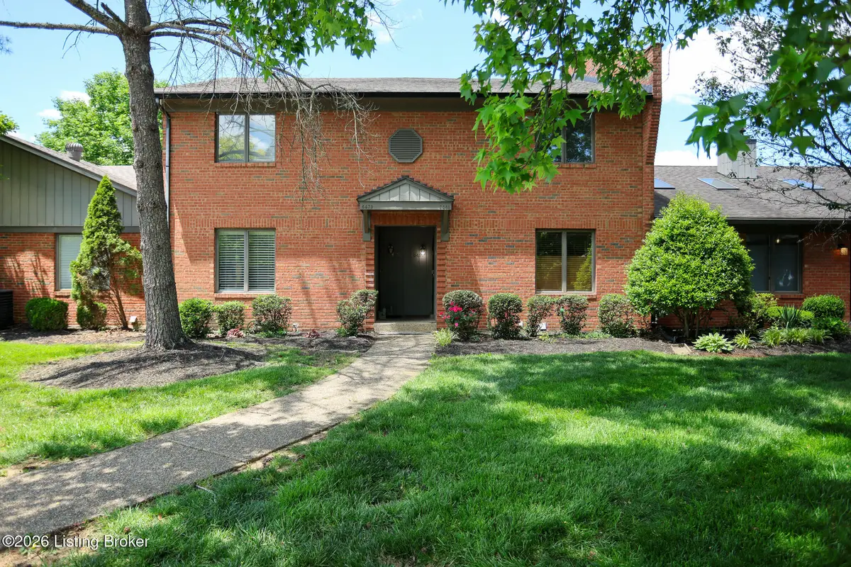 6481 Marina Dr, Prospect, KY 40059 - #1