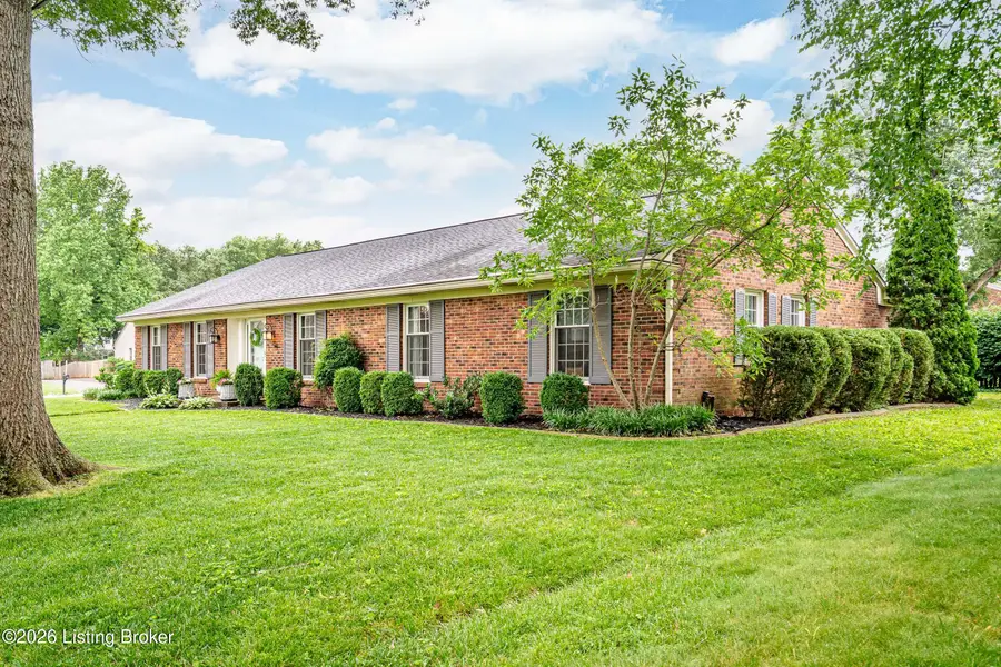 3110 Danbury Ct, Louisville, KY 40242 - #3