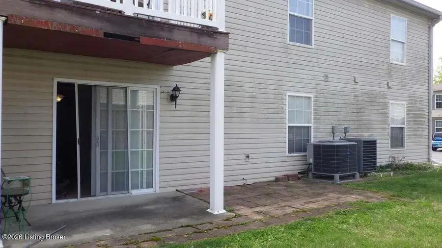 7802 Alfred Schlatter Dr #APT 2, Louisville, KY 40214 - #2