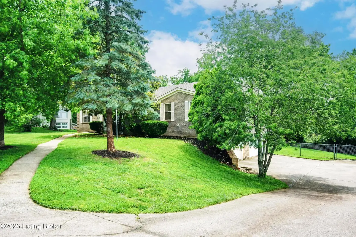 1704 Grange Dr, La Grange, KY 40031 - #1