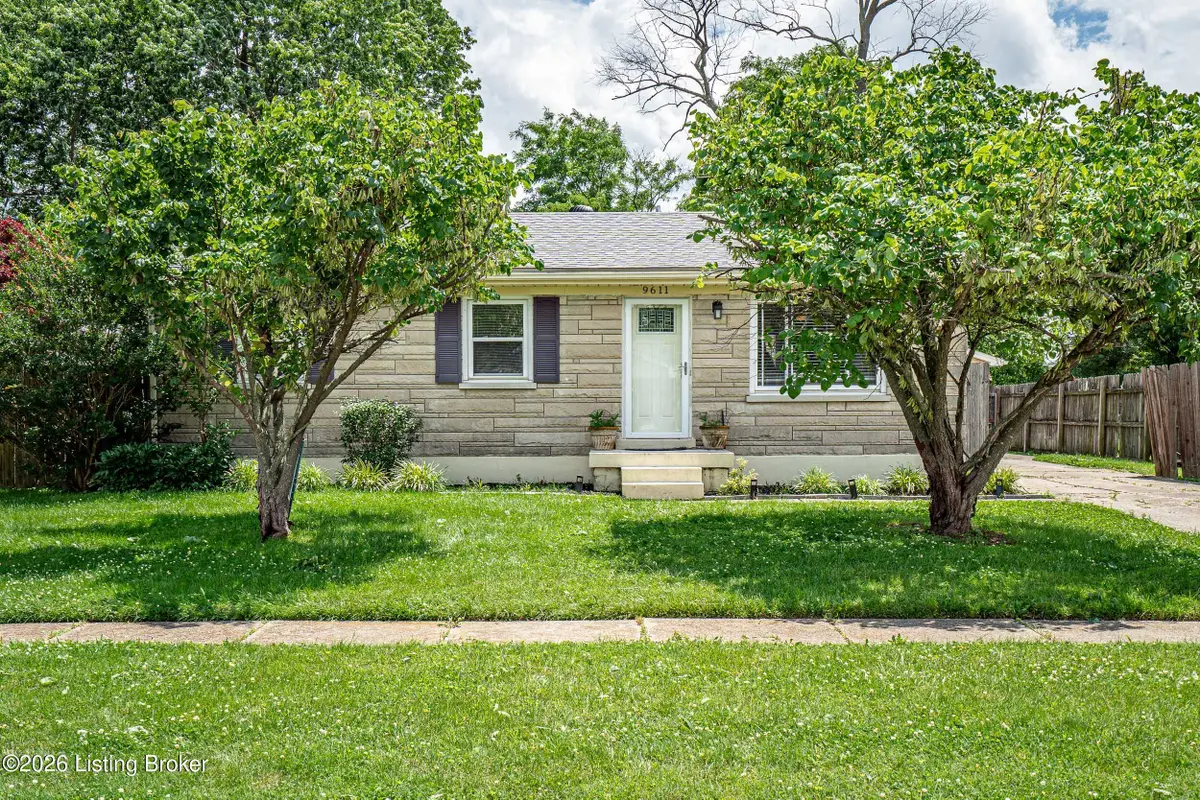 9611 Inca Dr, Louisville, KY 40258 - #1