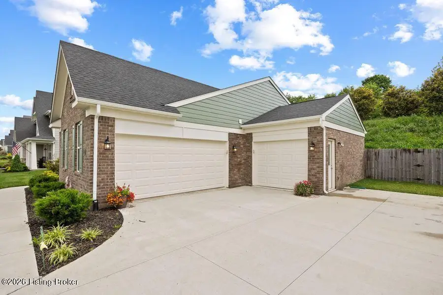 2116 Quail Ridge Dr, La Grange, KY 40031 - #3