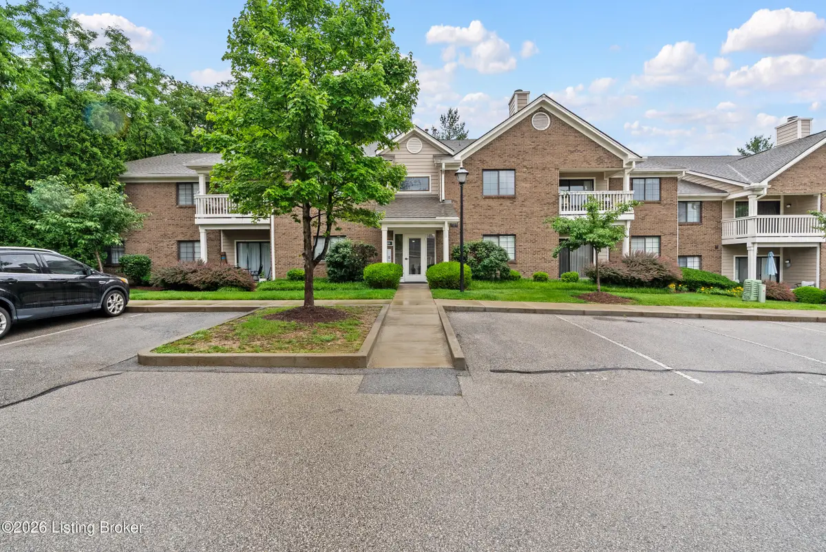 421 Creason Ct #207, Louisville, KY 40223 - #1