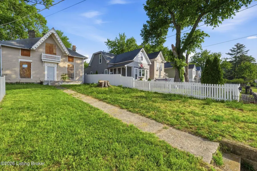 1613 Dewey St, New Albany, IN 47150 - #3