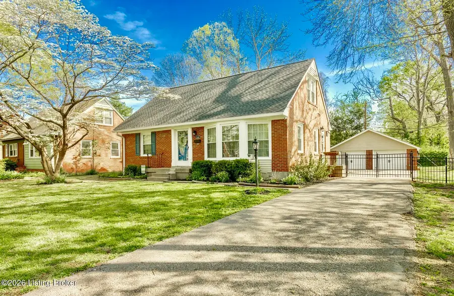 3745 Glenmeade Rd, Louisville, KY 40218 - #2