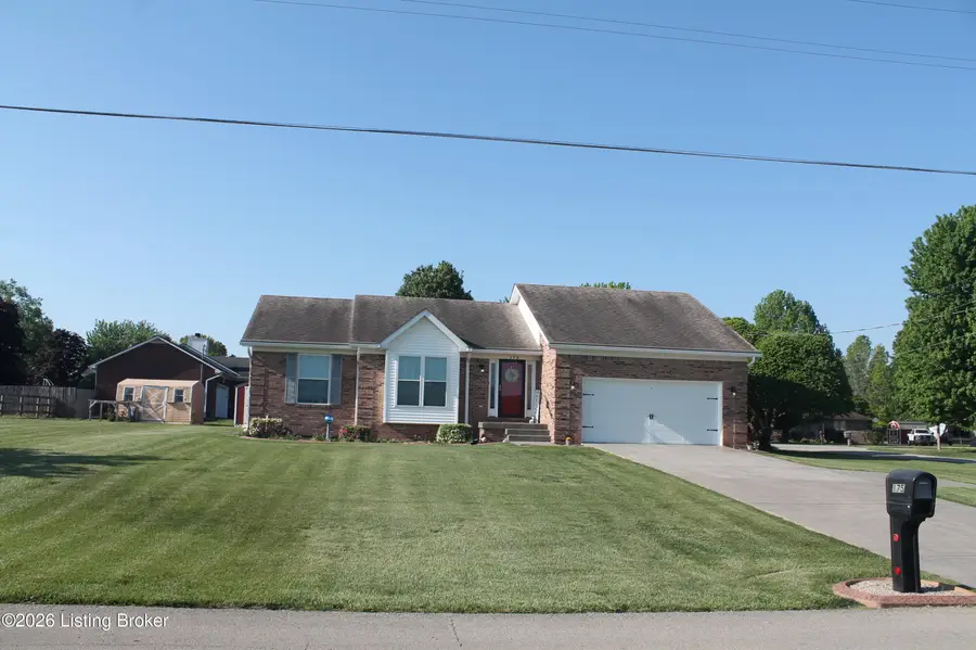 175 Bluegrass Way, Mount Washington, KY 40047 - #3