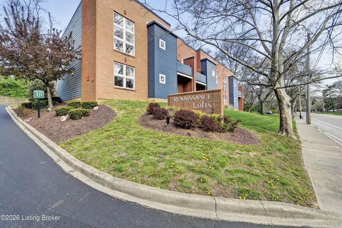 2745 Grinstead Dr #208, Louisville, KY 40206 - #1