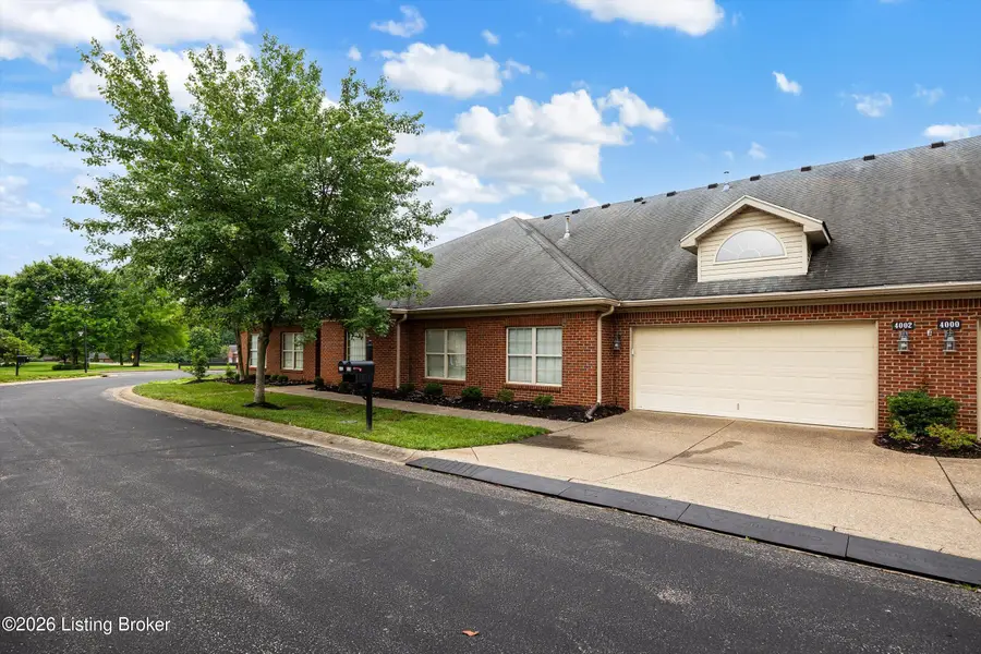 4002 Sugarberry Ct, Louisville, KY 40220 - #2