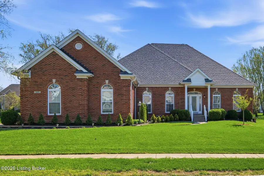 305 Gablewood Cir, Louisville, KY 40245 - #3