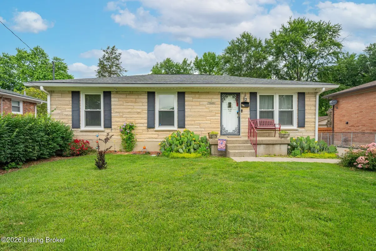 7505 Jamaica Dr, Louisville, KY 40214 - #1