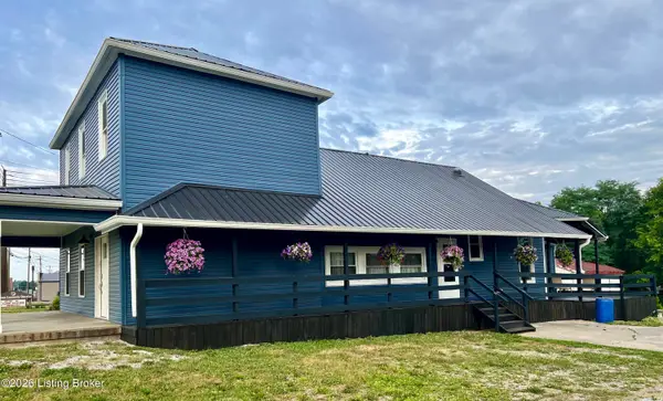 221 E Woodford St, Lawrenceburg, KY 40342