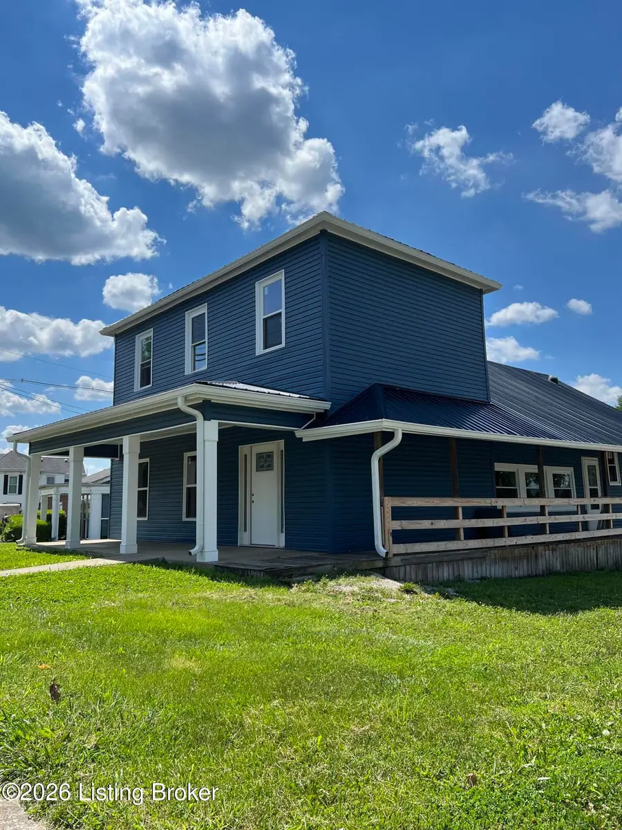 221 E Woodford St, Lawrenceburg, KY 40342 - #2