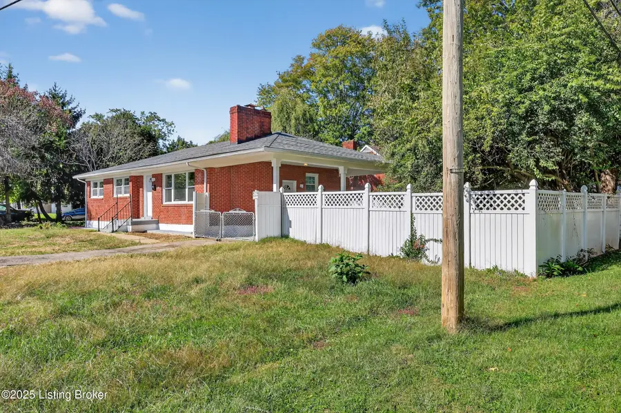 1959 Bashford Manor Ln, Louisville, KY 40218 - #2
