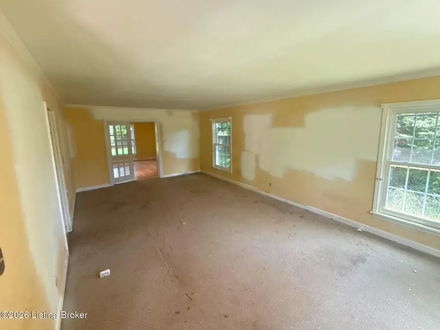 8407 Brownsboro Rd, Louisville, KY 40241 - #3