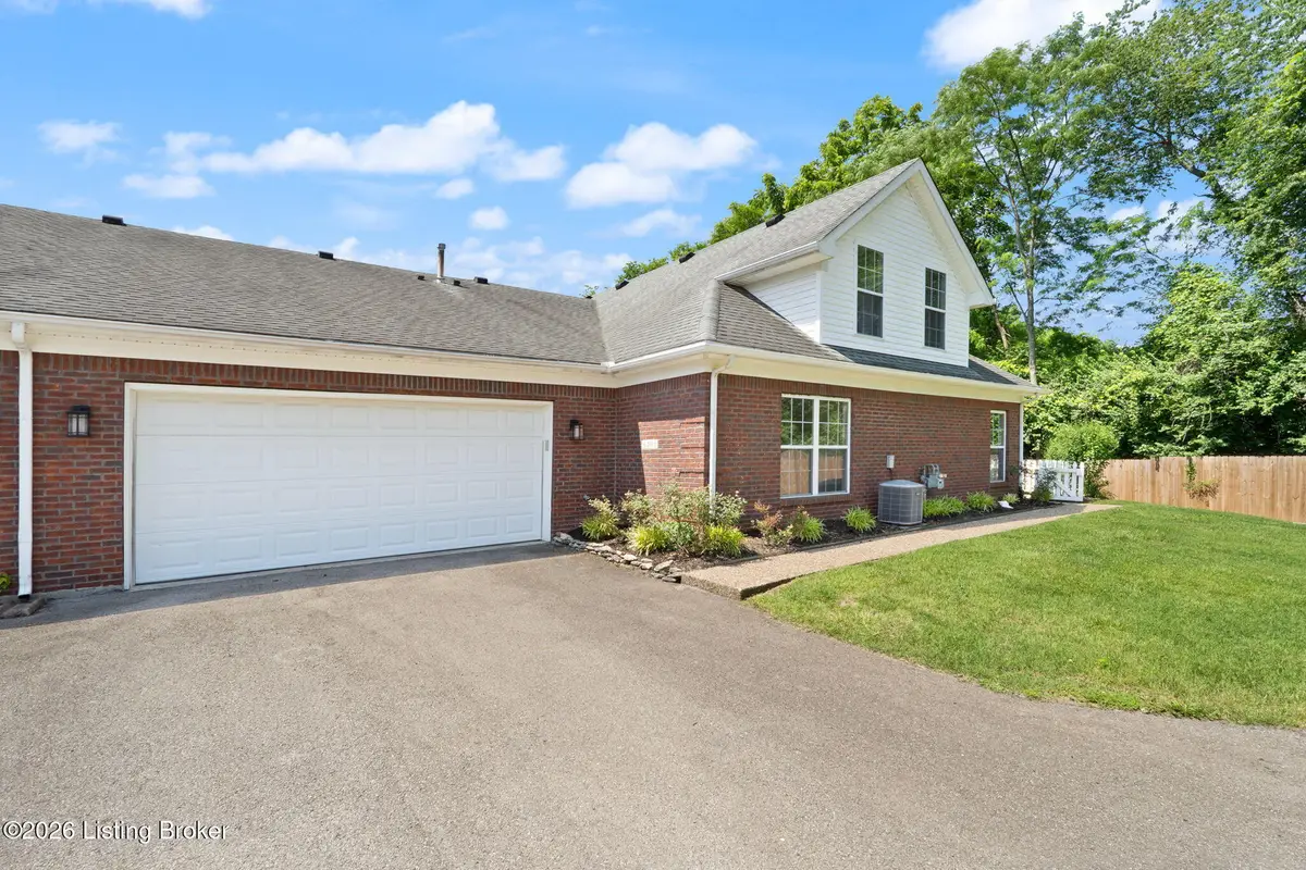 6200 Apple Cider Dr, Louisville, KY 40219 - #1