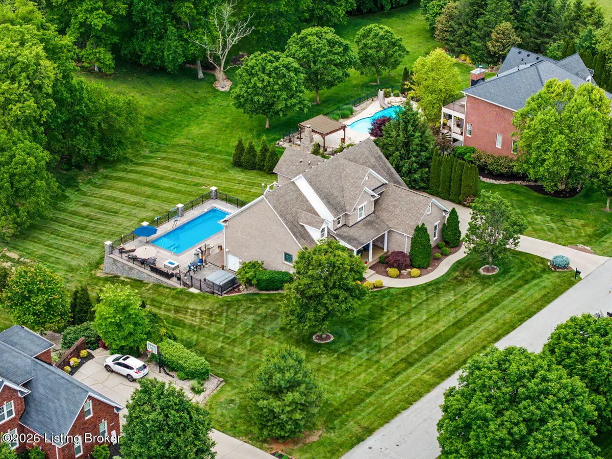 3912 Clarke Pointe Ct, Crestwood, KY 40014 - #1