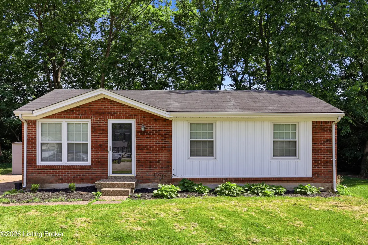 6900 Heavrin Ave, Louisville, KY 40218 - #1