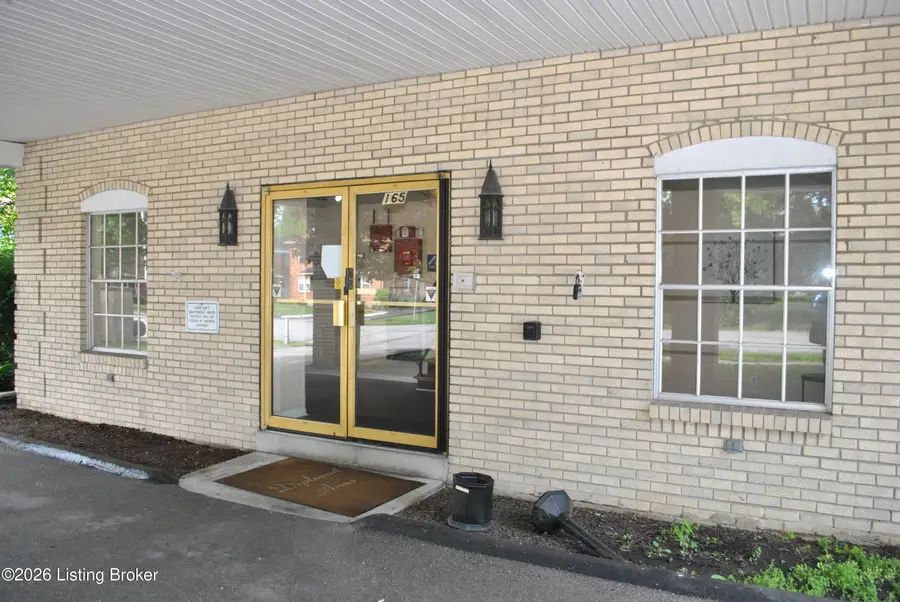 165 Thierman Ln #303, Louisville, KY 40207 - #3