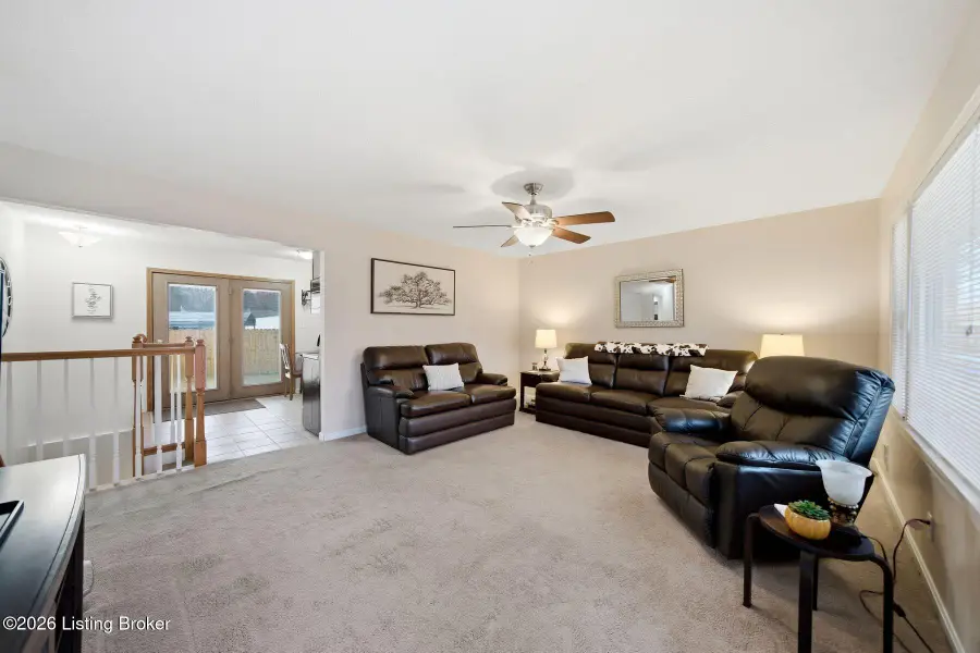 11815 Mahogany Dr, Louisville, KY 40272 - #3