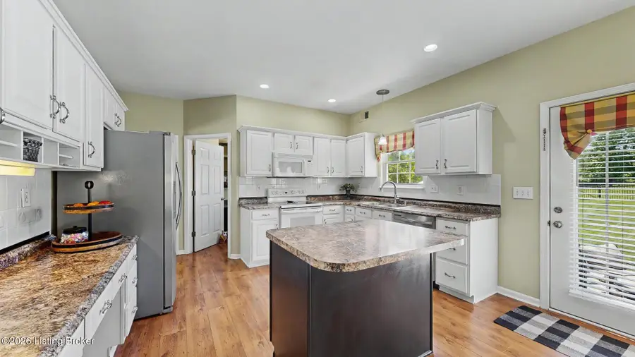 15218 Abington Ridge Pl, Louisville, KY 40245 - #3
