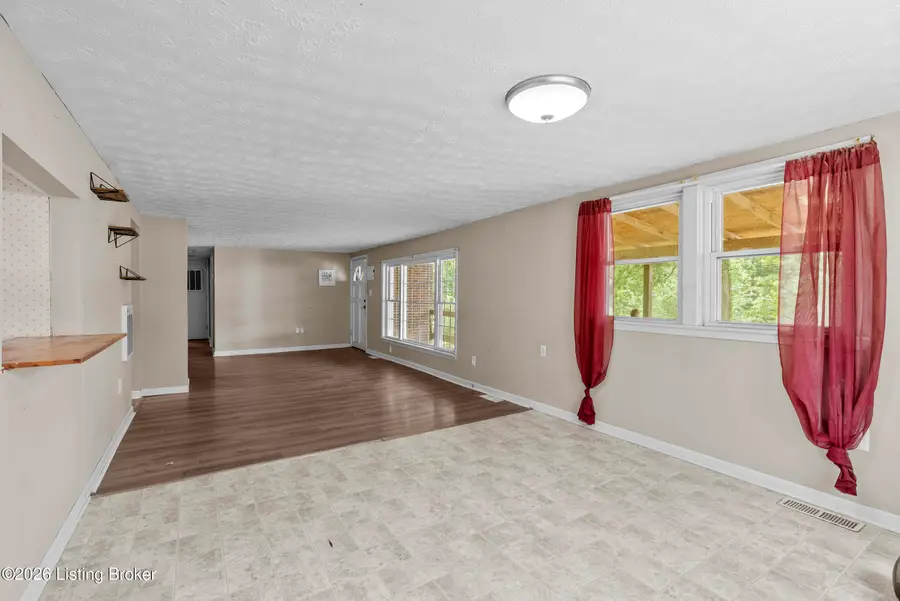 545 S Sanders Ln, Lebanon Junction, KY 40150 - #3