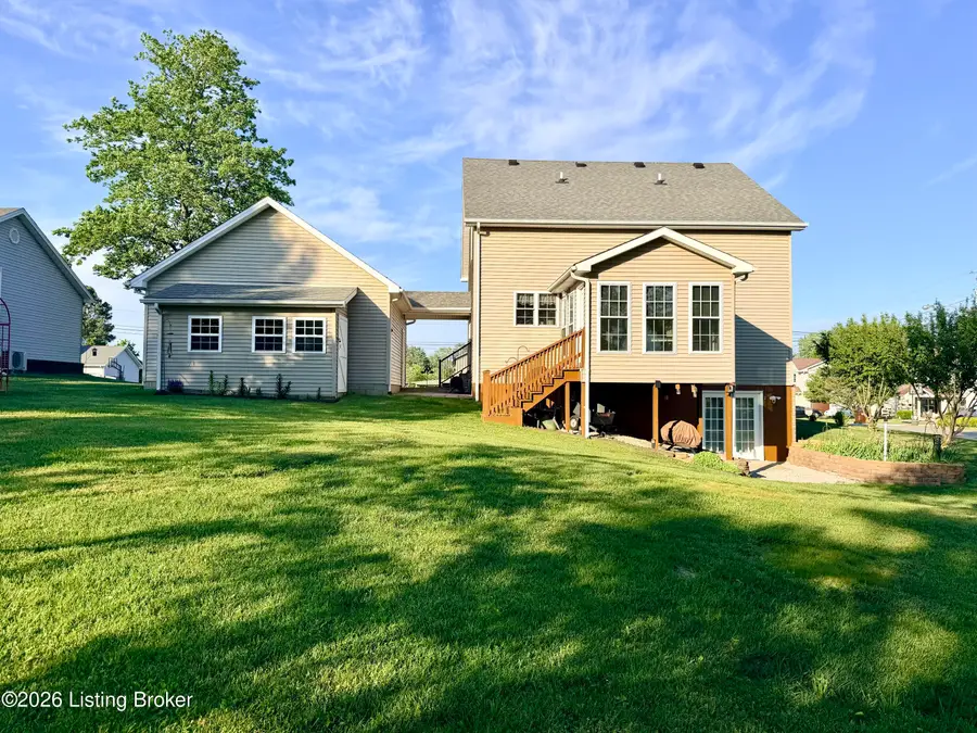 2000 Pear Valley Dr, Elizabethtown, KY 42701 - #2