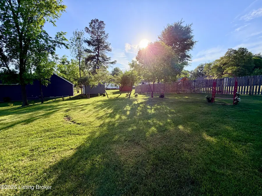 2000 Pear Valley Dr, Elizabethtown, KY 42701 - #3
