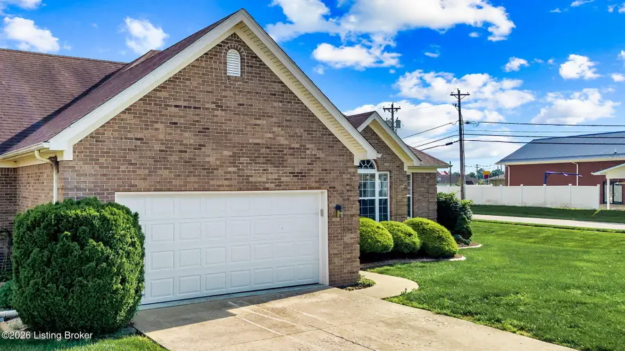 109 Terrace Dr, Mount Washington, KY 40047 - #3