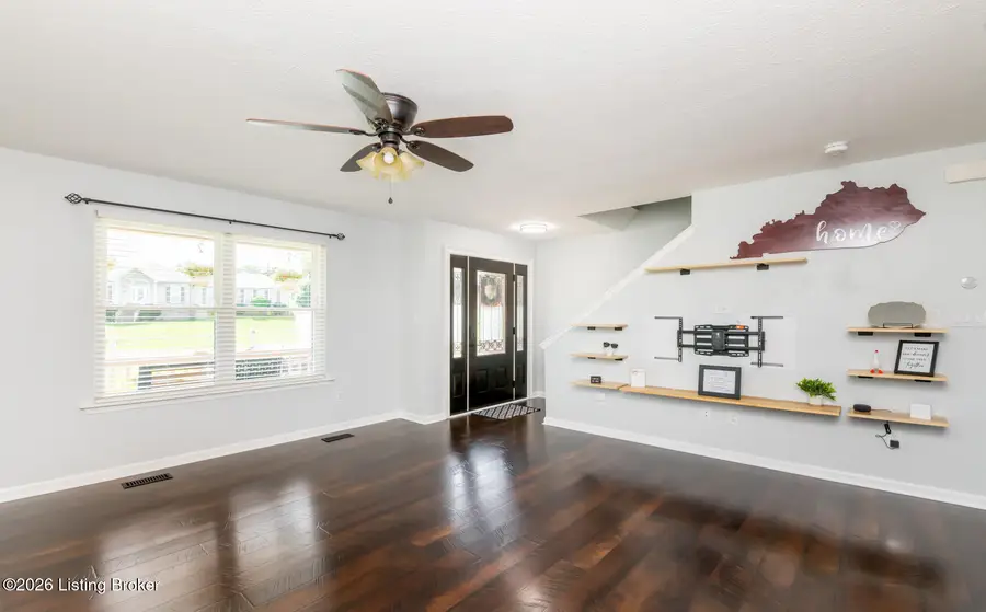 273 Blarney Ln, Louisville, KY 40229 - #2