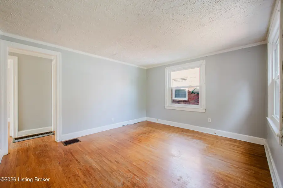 3316 Algonquin Pkwy, Louisville, KY 40211 - #2