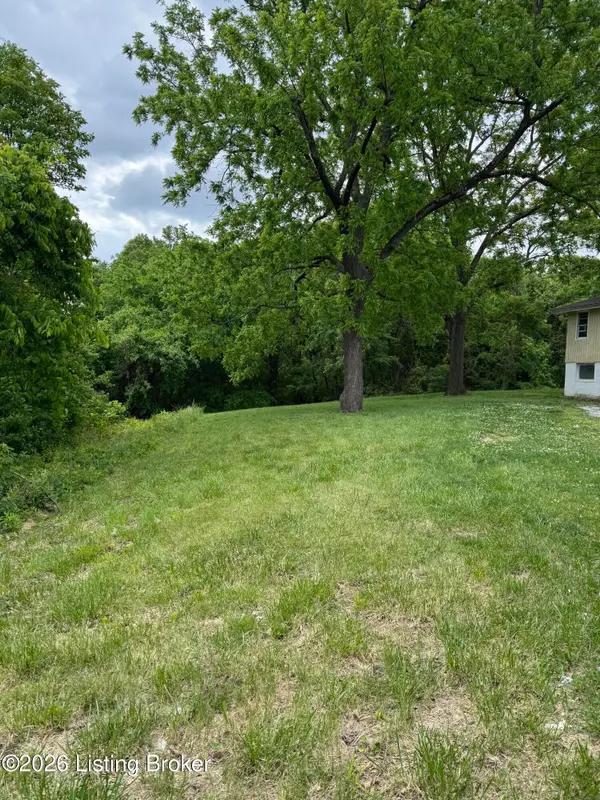 201 Alreva Rd, Louisville, KY 40216