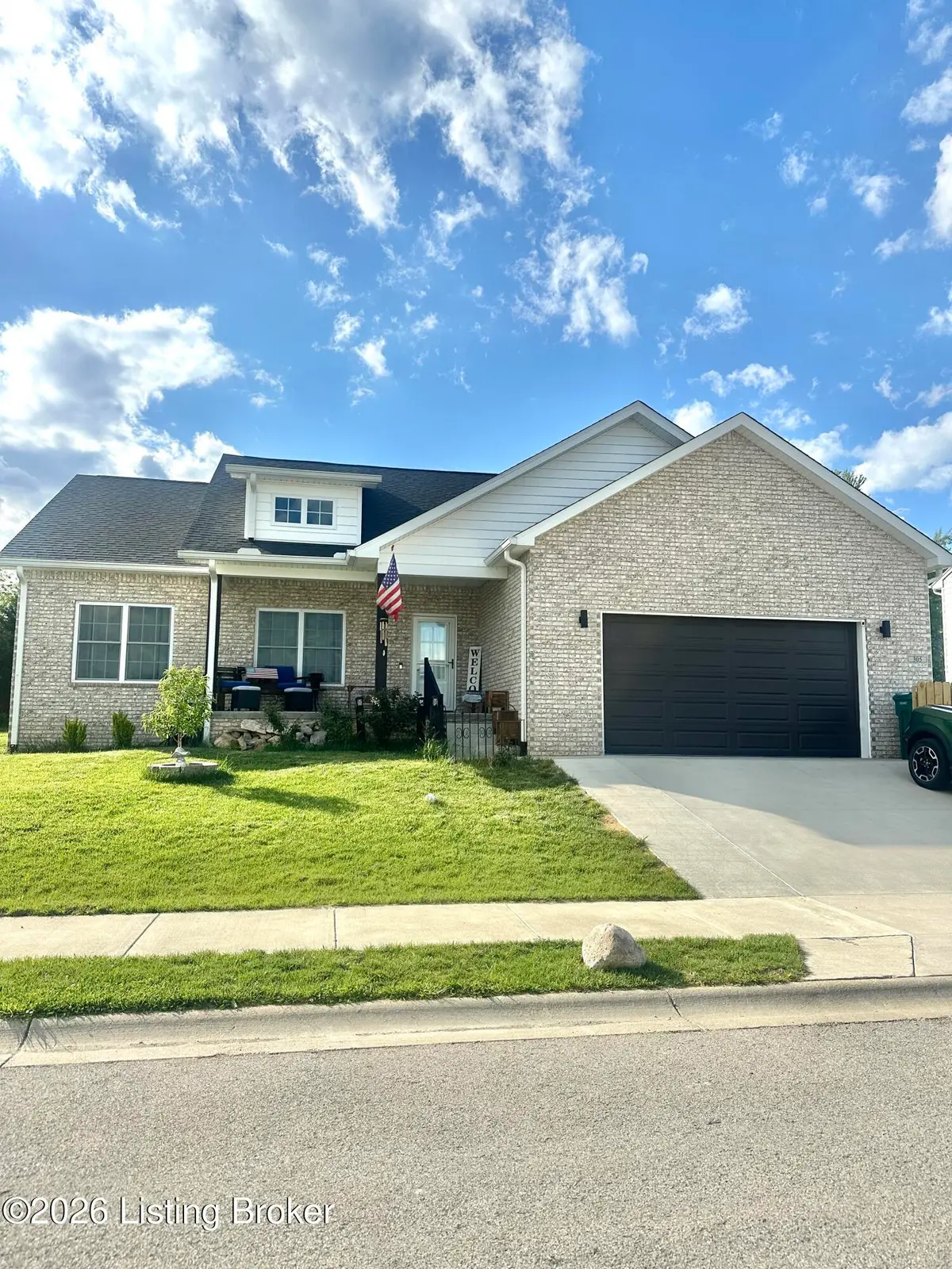 305 Summit Creek Dr, Elizabethtown, KY 42701 - #1