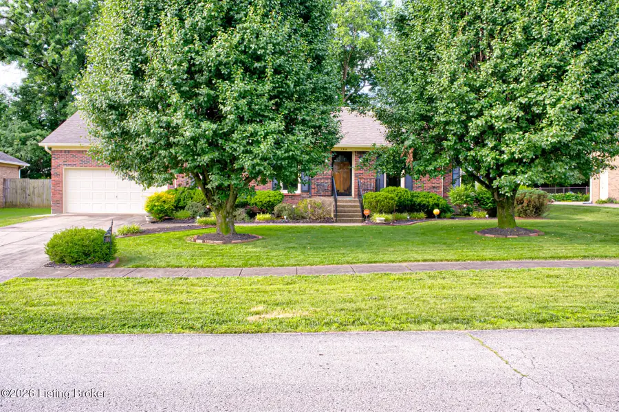 194 Circle Valley Dr, Louisville, KY 40229 - #2