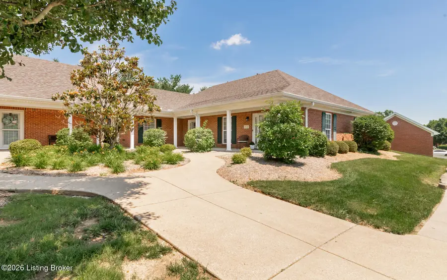 824 Garden Pointe Dr, Simpsonville, KY 40067 - #3