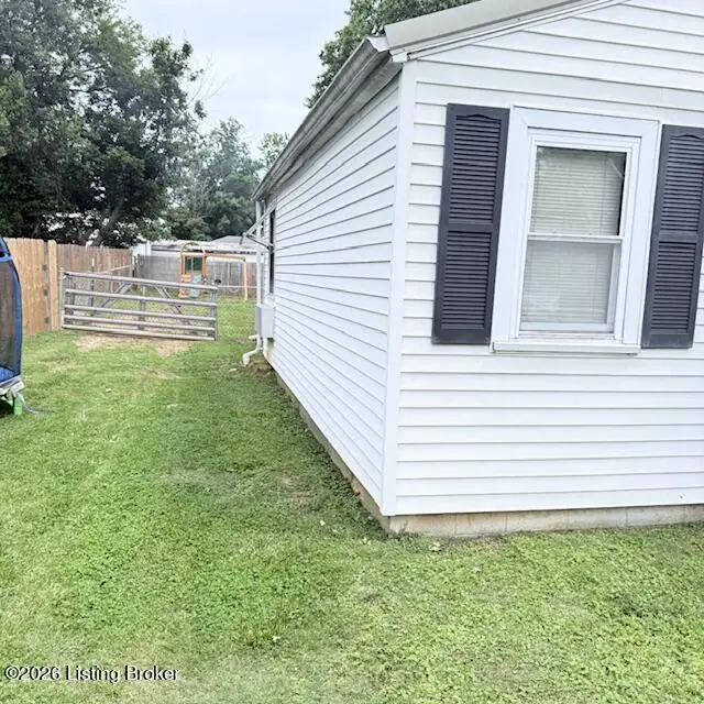 1613 Lakeside Dr, Shelbyville, KY 40065 - #2